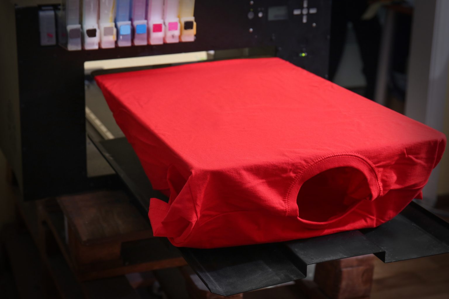 embroidery vs screen printing